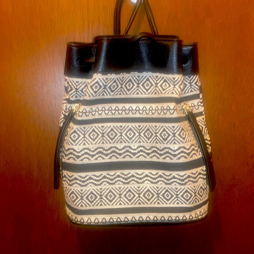 Elizabeth and James bucket / backpack purse.